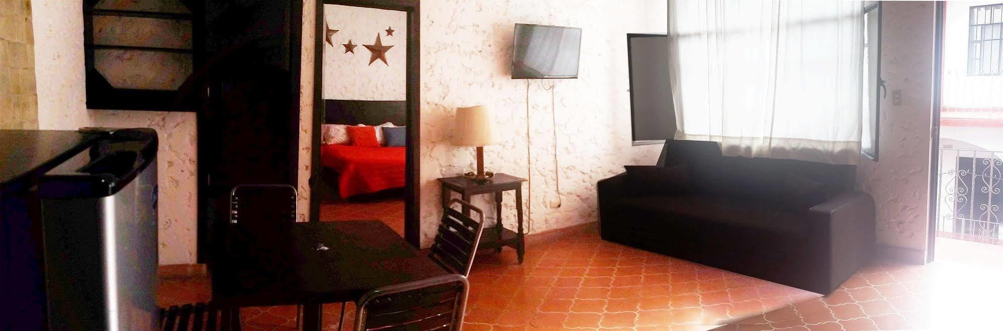 Cortizo Suites Сан Мигел де Аленде Екстериор снимка